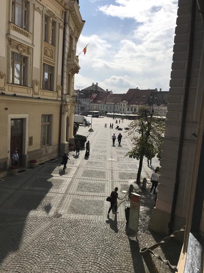 Casa Movert Centrul Sibiului Appartamento Esterno foto